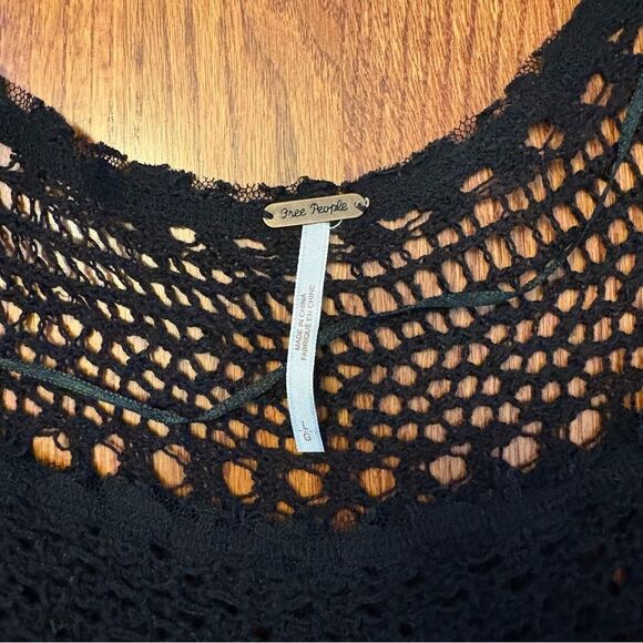 FREE PEOPLE Black Crochet Knit Top with Sheer Chiffon Hem – Size L - Picture 3 of 5